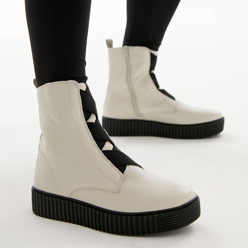 Alfie & Evie Date Boot image number 1